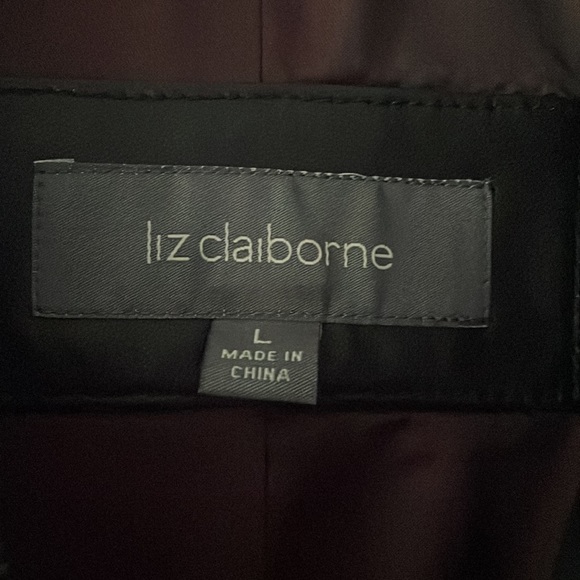 New without tags Liz Claiborne genuine leather jacket size Large. - Picture 2 of 4